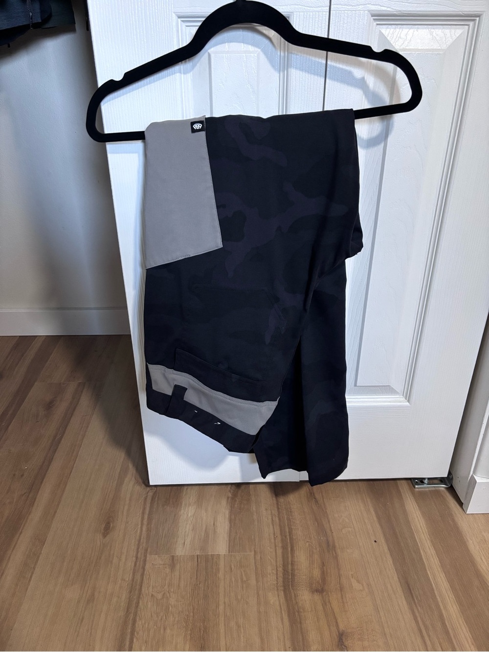 686 Men's Black Camo Cargo Pants with Gray Panels